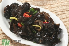 黑木耳是堿性食物嗎？黑木耳是酸性還是堿性？