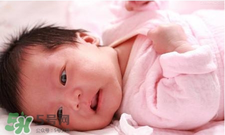 嬰兒濕疹是什么引起的？嬰兒濕疹是什么原因