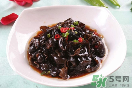 黑木耳泡發(fā)要多久？泡發(fā)木耳需要多長(zhǎng)時(shí)間？