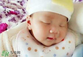 嬰兒濕疹是什么引起的？嬰兒濕疹是什么原因