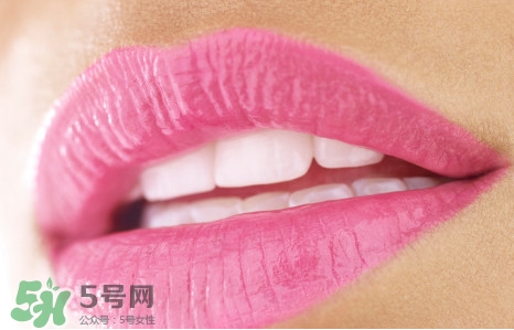 牙周炎怎么得的？牙周炎怎么引起的