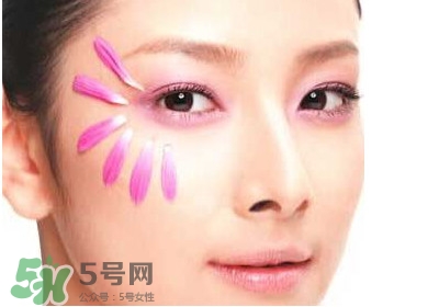 臉上長脂肪粒怎么辦？臉上長脂肪粒怎么去除