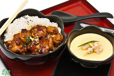 吃快餐抽兩瓶黑血是真的嗎？吃快餐血會(huì)變黑嗎？