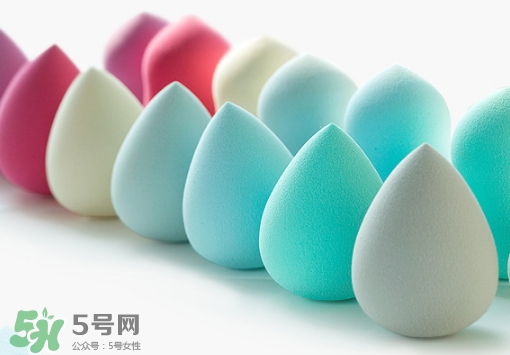 美妝蛋可以干用嗎？美妝蛋使用前要打濕嗎？