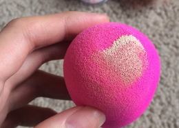 beauty blender美妝蛋和rt美妝蛋哪個好？