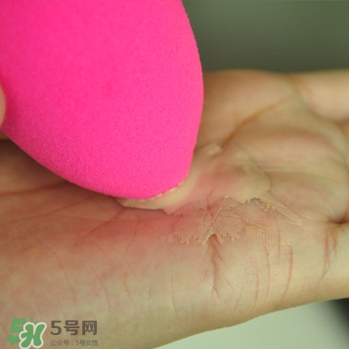 美妝蛋可以用香皂洗嗎？美妝蛋可以用肥皂洗嗎？
