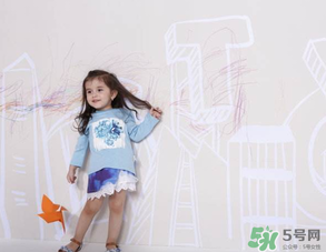 寶寶四月份穿什么衣服？四月份怎么給寶寶穿衣服？