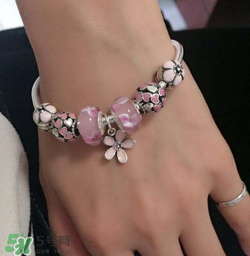 潘多拉桃花系列什么寓意？pandora桃花系列的寓意是什么？