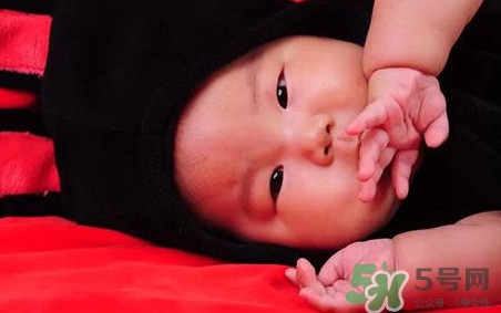 小兒扁桃體發(fā)炎吃什么藥？小兒扁桃體發(fā)炎吃什么消炎藥