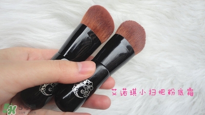 艾諾琪化妝刷怎么樣？艾諾琪化妝刷和受受狼哪家好？