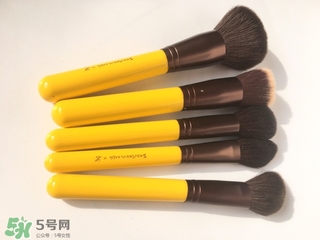 受受狼小黃鴨化妝刷怎么樣？受受狼小黃鴨化妝刷多少錢？