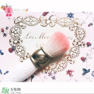拉杜麗花瓣腮紅多少錢(qián) 拉杜麗花瓣腮紅專(zhuān)柜價(jià)格