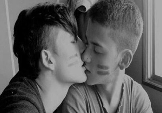 怎樣快速識(shí)別gay？為什么直男也喜歡看gay片