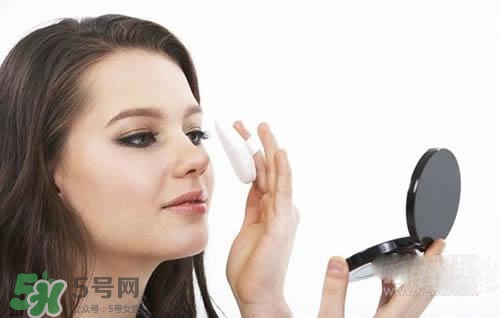 粉餅是什么時候用的？粉餅使用順序