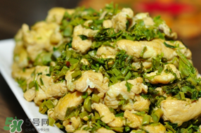 香椿炒雞蛋用焯水嗎？香椿炒雞蛋怎么焯水？