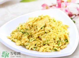 香椿炒雞蛋有毒嗎？香椿炒雞蛋的禁忌