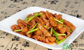 香椿可以和牛肉一起吃嗎？香椿和牛肉能同吃嗎？