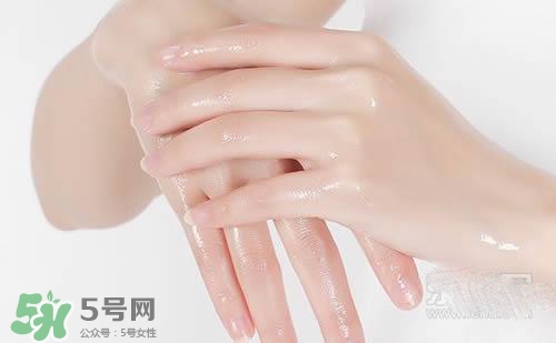 手膜做完要洗手嗎？手膜做完要不要洗手？