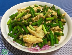 蒜苗能和雞蛋一起吃嗎？蒜苗可以炒雞蛋嗎？
