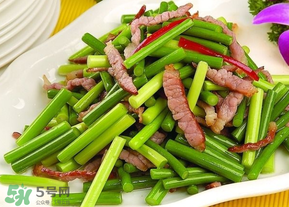 蒜苔不能和什么一起吃？蒜薹不能和什么一起吃？