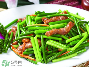 蒜苔不能和什么一起吃？蒜薹不能和什么一起吃？