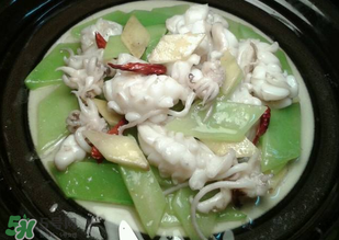 萵筍和魚能一起吃嗎？萵筍可以和魚一起煮嗎？