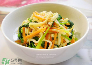 洋蔥和胡蘿卜能一起吃嗎？洋蔥和胡蘿卜可以一起炒嗎？