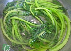 茼蒿要焯水嗎？炒茼蒿用焯水嗎