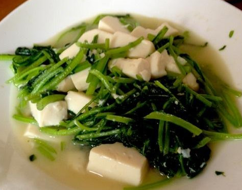 茼蒿能和豆腐一起吃嗎？茼蒿可以和豆腐同炒嗎