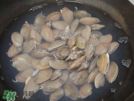 花甲不開(kāi)口能吃嗎？花甲不開(kāi)口是不是死了？