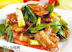 川菜中蒜苗回鍋肉怎么做？蒜苗回鍋肉的做法