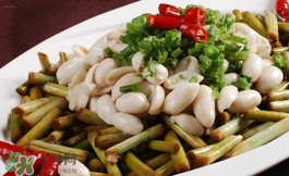蒜苔炒什么好吃？蒜苔和什么一起炒好吃