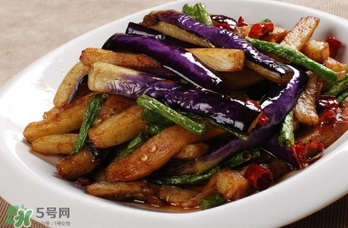 如何炒茄子不黑？怎么炒茄子不黑