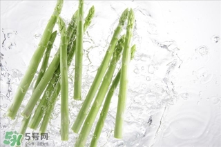 蘆筍根部可以吃嗎？蘆筍根爛了還能吃嗎