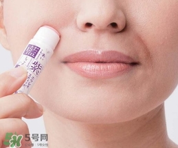 藍紫根去法令紋棒怎么用？藍紫根去法令紋精華棒使用方法