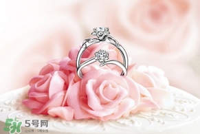 lovelove戒指是什么牌子？lovelove真愛之花戒指多少錢？