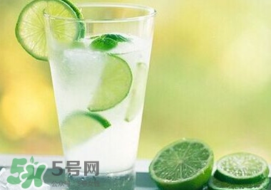 檸檬水什么時候喝最好？檸檬水什么時間喝最好