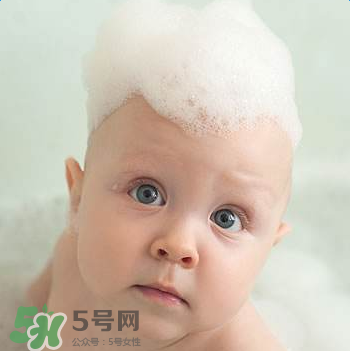 寶寶濕疹可以涂郁美凈嗎？ 寶寶濕疹涂什么管用？