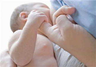正常母乳是什么顏色？什么顏色的母乳營養(yǎng)高？