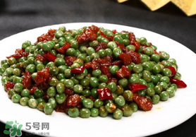 豌豆和牛肉能一起吃嗎？豌豆能和牛肉一起吃嗎？