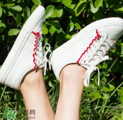 tory burch荷葉邊小白鞋多少錢？tory burch運(yùn)動(dòng)鞋專柜價(jià)格