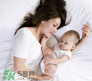 生完孩子后掉頭發(fā)是正常的嗎？產(chǎn)后掉發(fā)掉多少屬于正常?