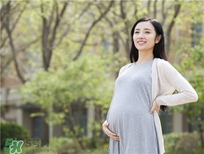 孕婦裝怎么選？孕婦裝怎么搭配好看？
