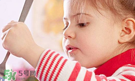 寶寶可以吃小龍蝦嗎？多大的寶寶可以吃小龍蝦呢？