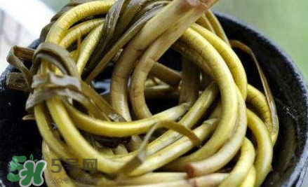 怎樣腌蒜苔容易儲(chǔ)存？怎樣腌蒜苔放的時(shí)間長(zhǎng)