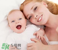 產(chǎn)后皮膚干燥起皮又很癢是怎么回事？生完小孩后皮膚特干怎么辦？