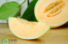 香瓜和菠蘿能一起吃嗎？香瓜和菠蘿可以吃嗎？