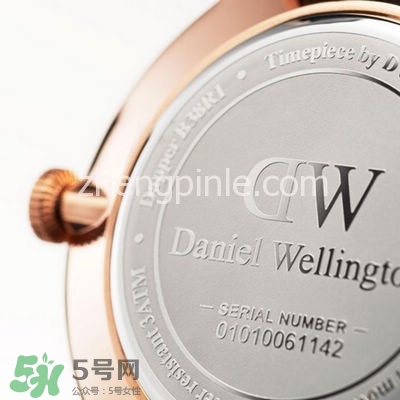 dw丹尼爾惠靈頓手表怎么調(diào)時(shí)間？dw手表怎么沒有日期