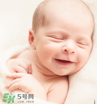 嬰兒蚊香液對(duì)寶寶有害嗎？嬰兒蚊香液能不能給寶寶用
