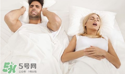 女人打鼾是什么原因？女人睡覺打鼾的原因